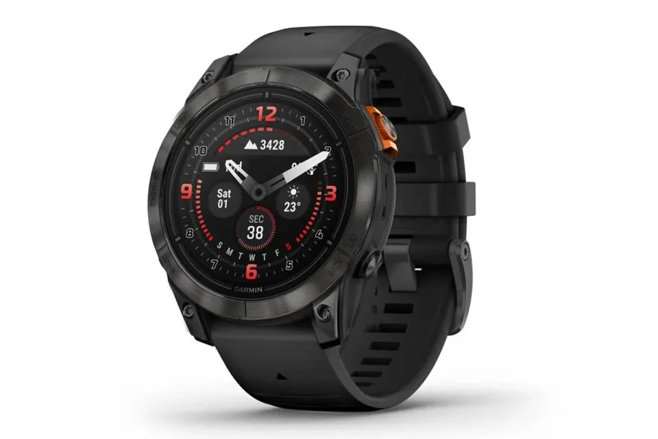 Garmin Fenix 8 VS Apple Watch Ultra 2